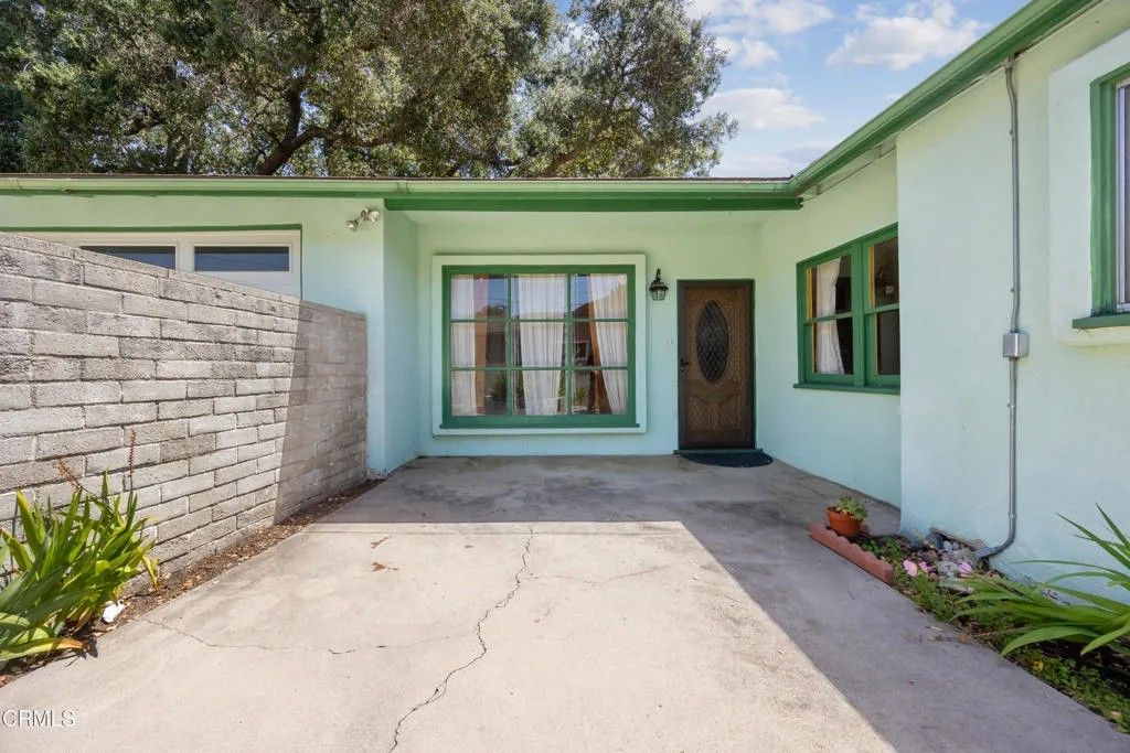 Photo of 3044 Orange Avenue, La Crescenta, CA 91214 (MLS # P1-26889)