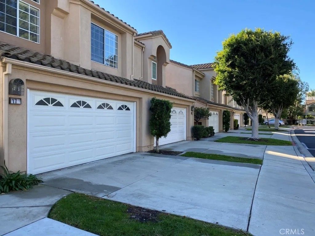 Photo of 17 Alcoba, Irvine, CA 92614 (MLS # OC26003184)