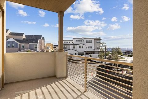 Tiny photo for 162 Frame, Irvine, CA 92618 (MLS # OC25238117)