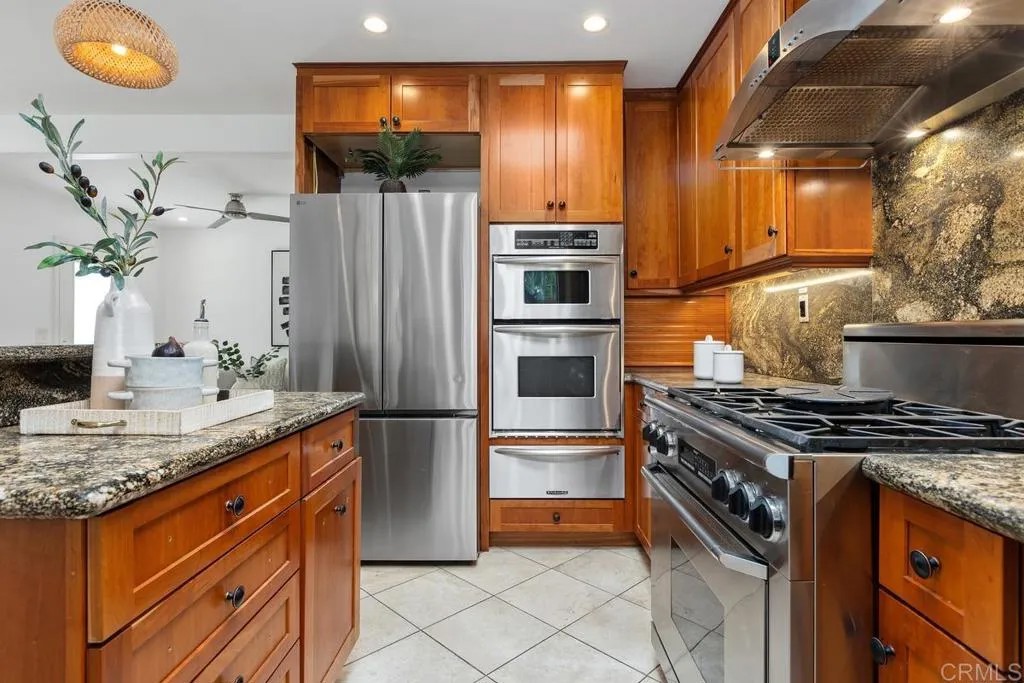 765 2nd Street