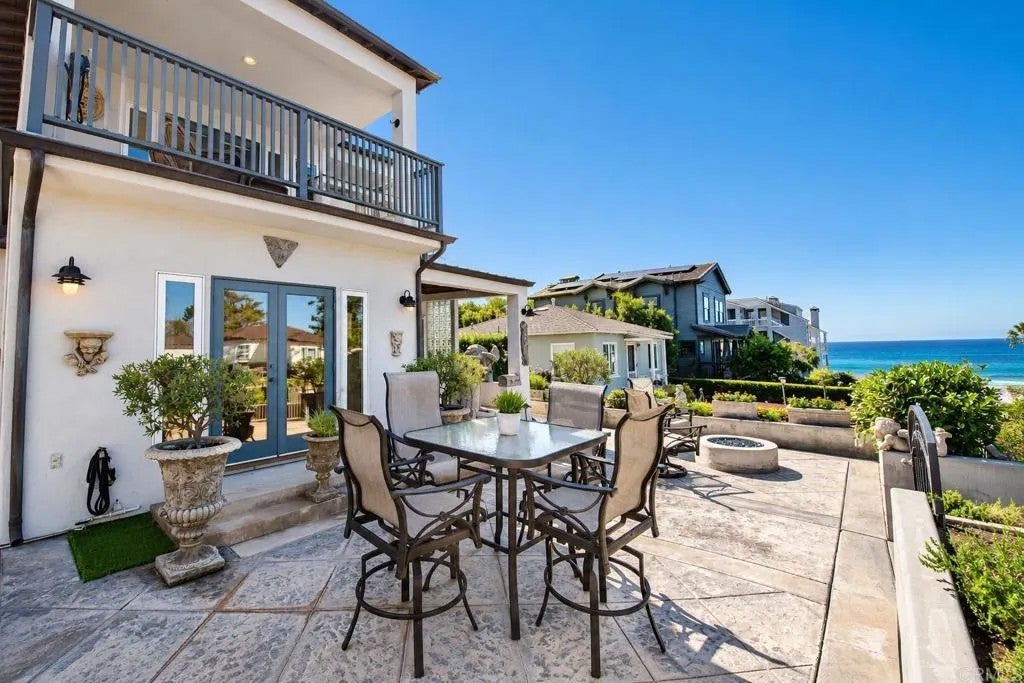 Photo of 169 Sequoia Avenue, Carlsbad, CA 92008 (MLS # NDP2609698)