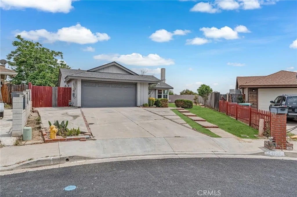 24859 Rock Springs Trail