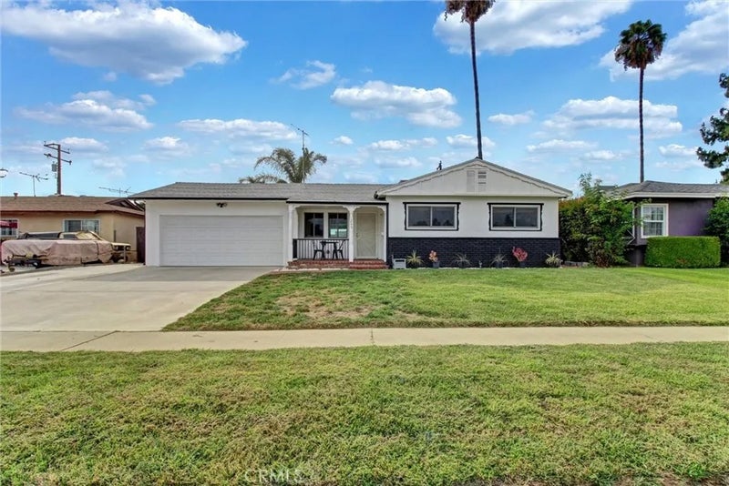1247 Devon