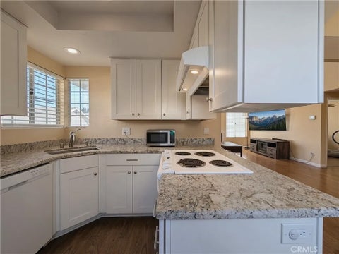 Photo of 346 Riverview Way, Oceanside, CA 92057 (MLS # TR26231687)