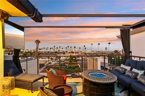 1833 S Mesa Street, San Pedro, CA 90731 - #: SB25119176