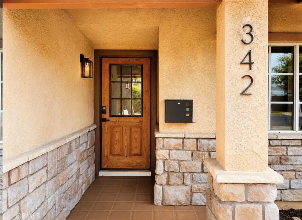 Photo of 342 E Gilmore Drive, Corona, CA 92879 (MLS # SW26130086)