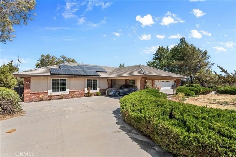 10944 Chelsea