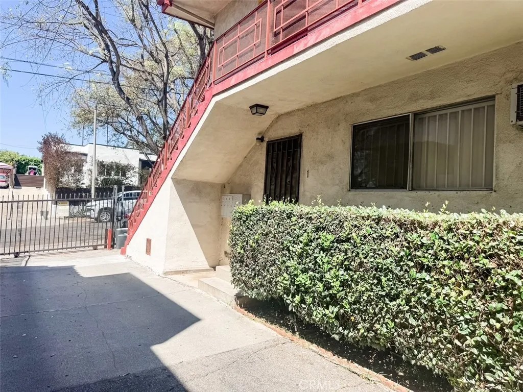 636 Robinson Street