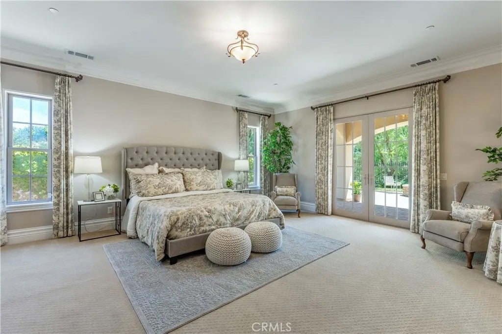 22121 Lynx Court