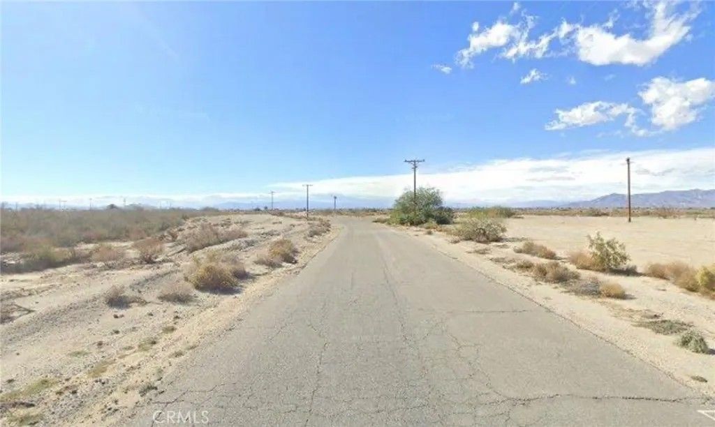Photo of 786 Crystal Ave, Thermal, CA 92274 (MLS # SW26033468)