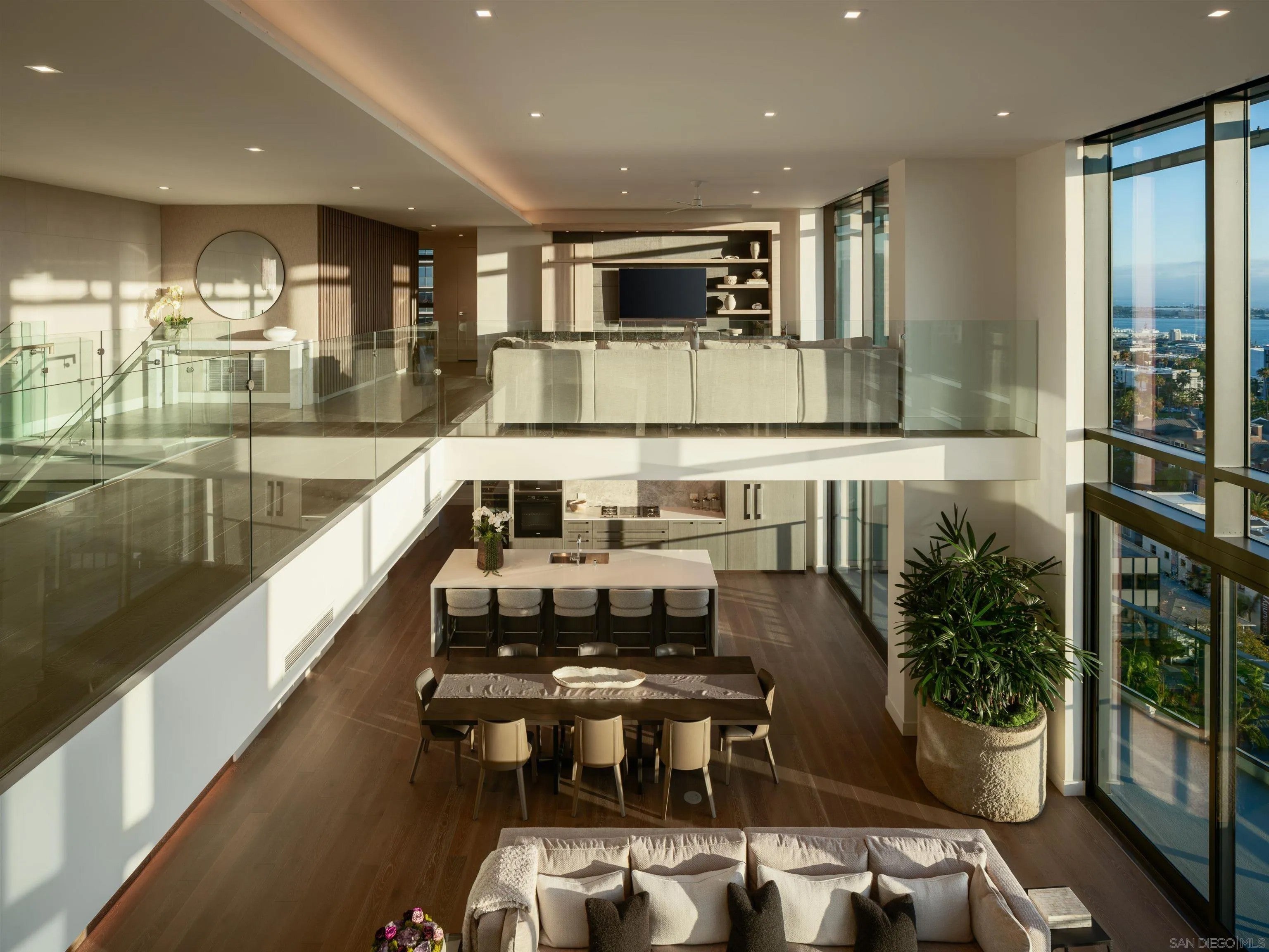 2855 5th Ave 1304