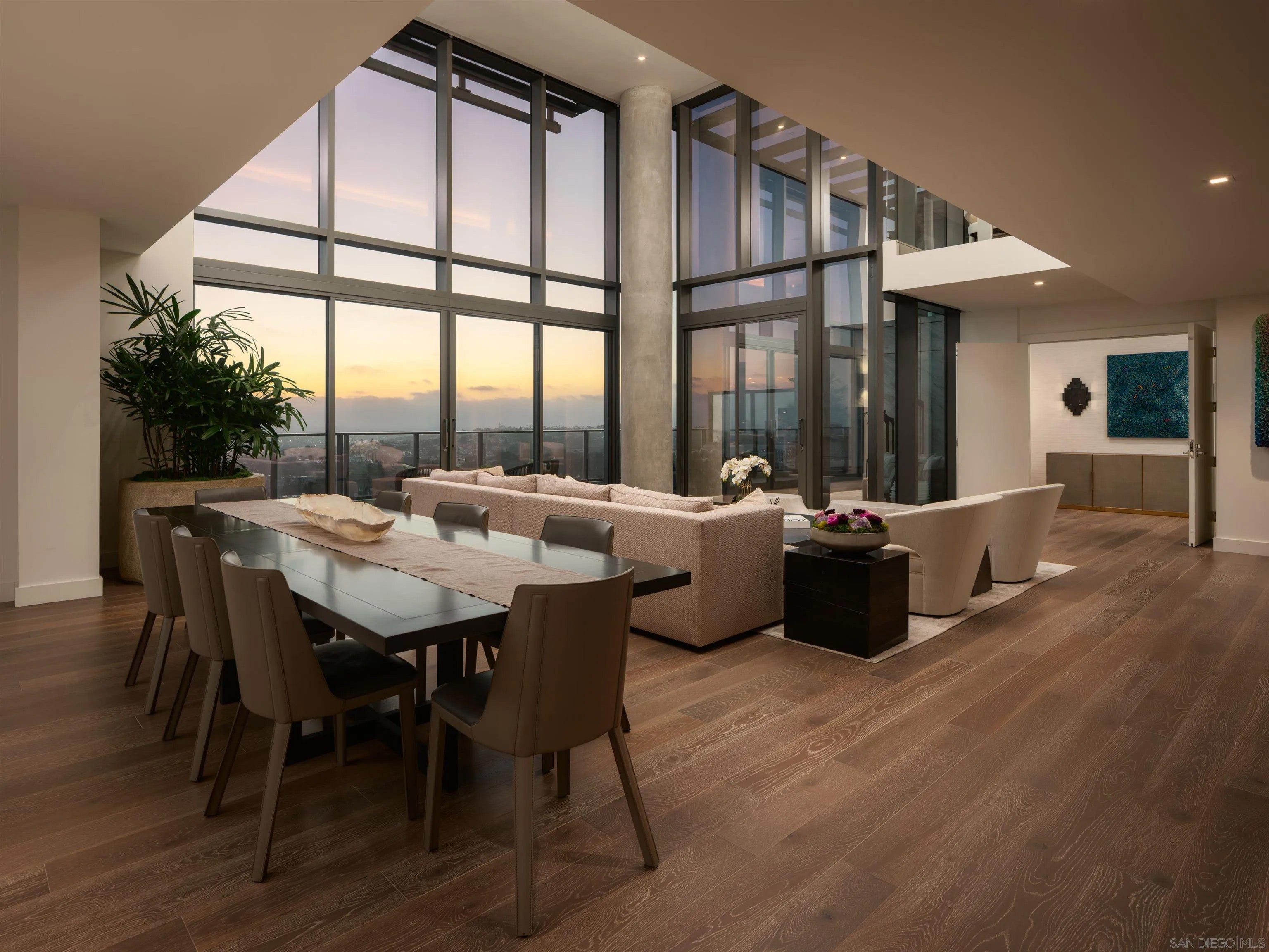 2855 5th Ave 1304