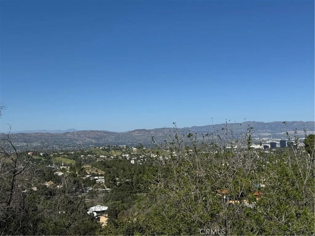 3300 N Topanga Canyon Blvd