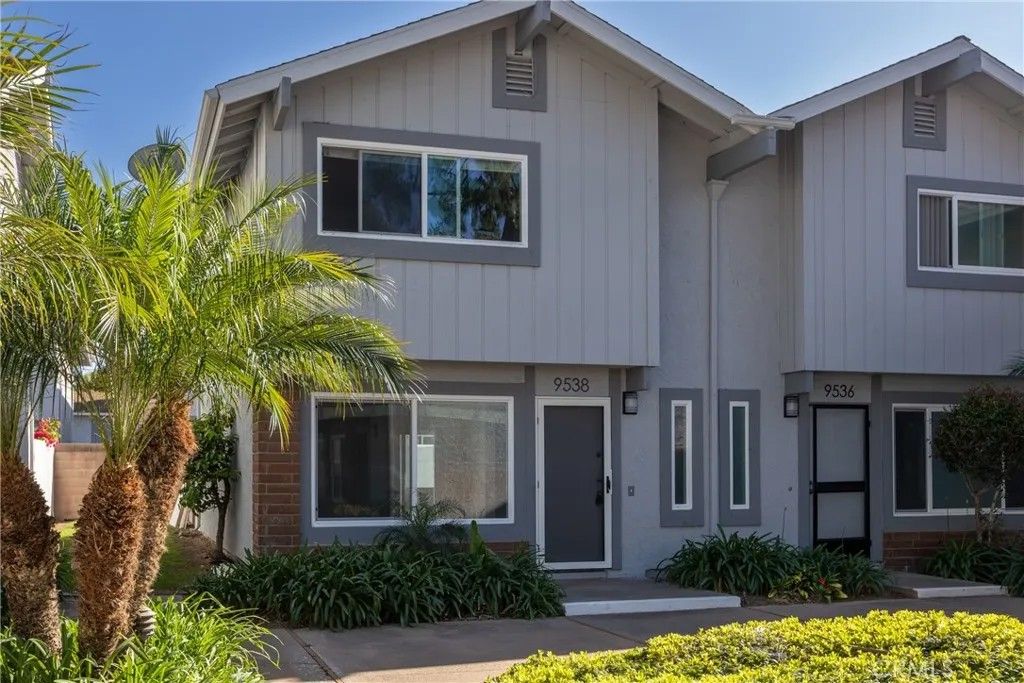 Photo of 9538 Bickley Dr #2, Huntington Beach, CA 92646 (MLS # OC26064376)