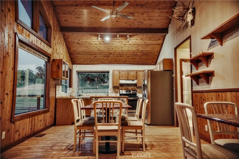 12020 Burris Lane