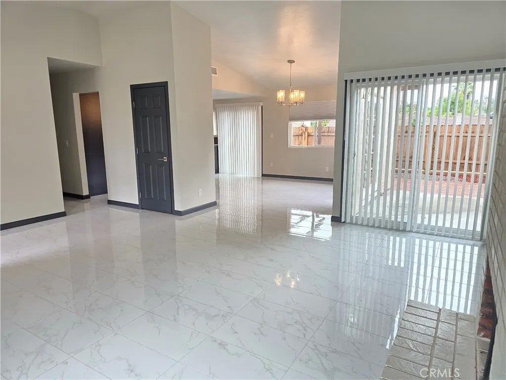 Photo of 827 Willow Tree LN, Fallbrook, CA 92028 (MLS # SW26207348)