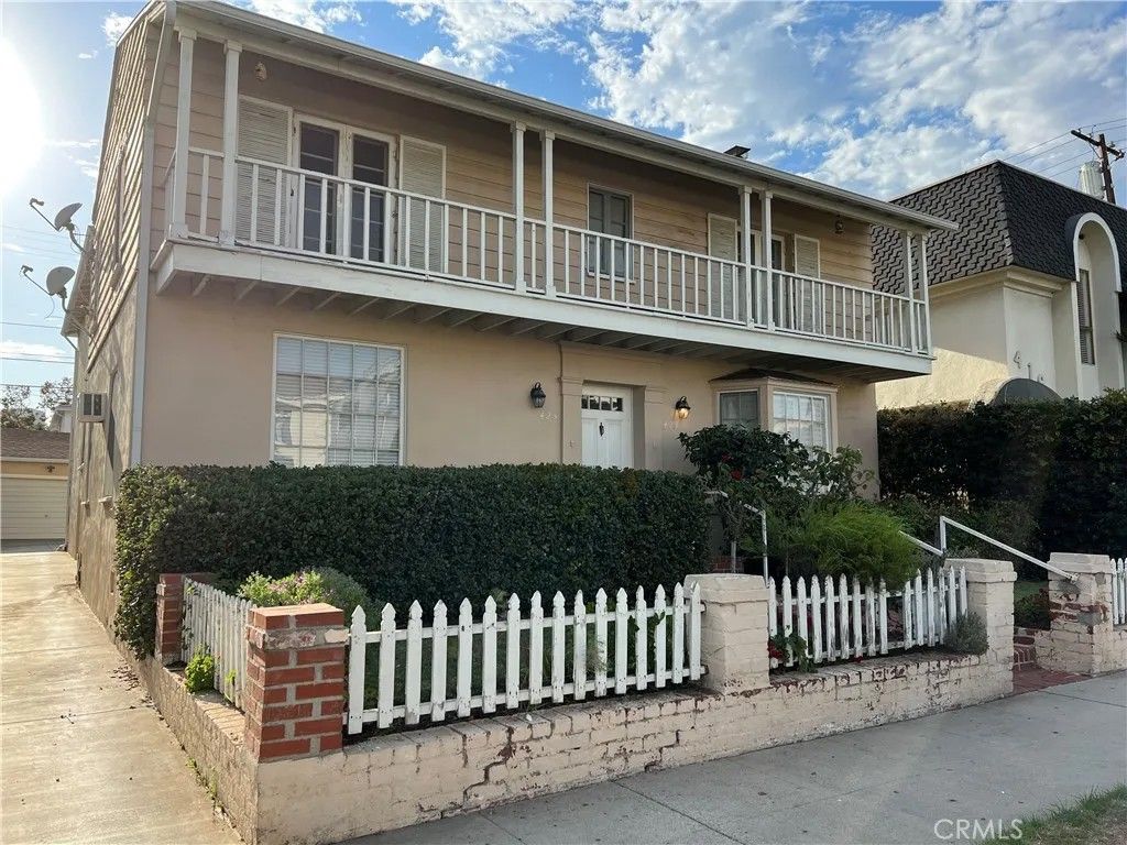 Photo of 425 S Palm Drive, Beverly Hills, CA 90212 (MLS # NP26077147)