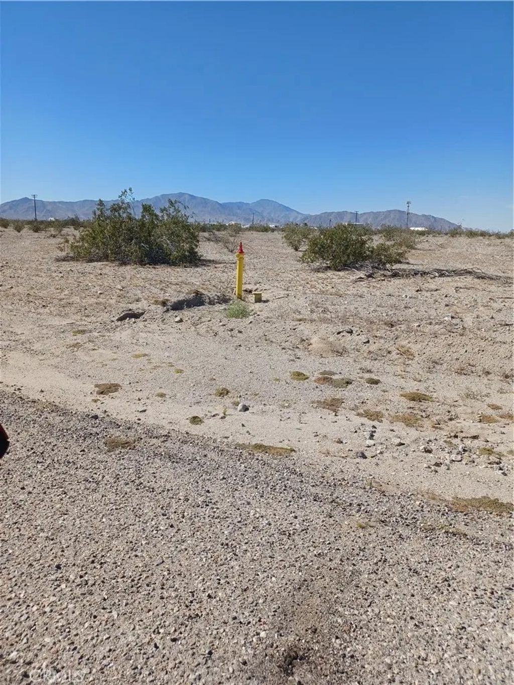 Photo of 1322 Bel Air Ave, Thermal, CA 92274 (MLS # CV26062628)