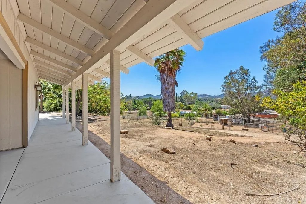 5434 Rainbow Heights Road