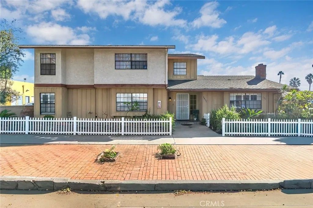 Photo of 3368 Linden Avenue, Long Beach, CA 90807 (MLS # PW26008814)