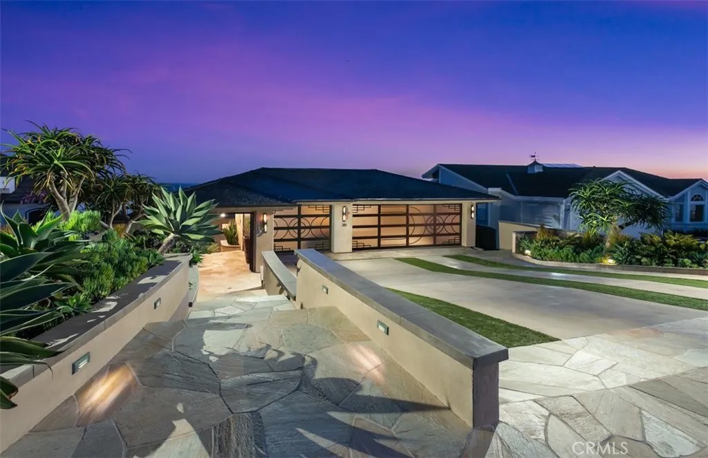 26 S La Senda Drive