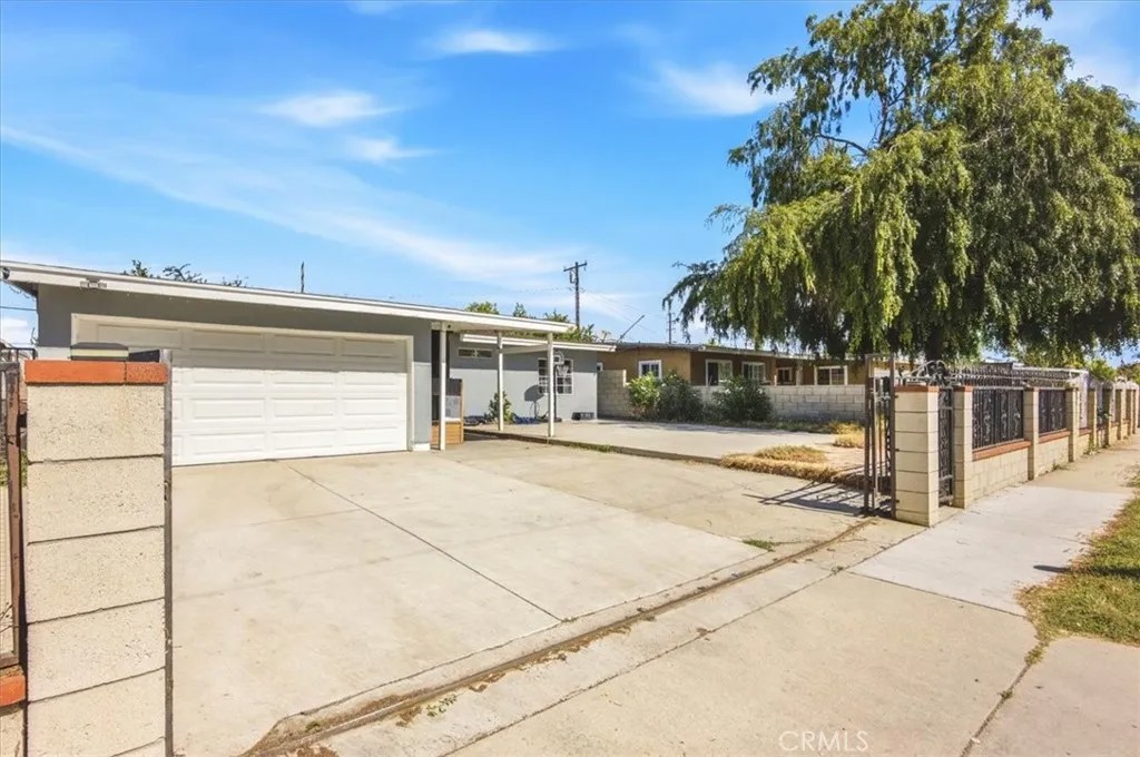 915 Stichman Avenue