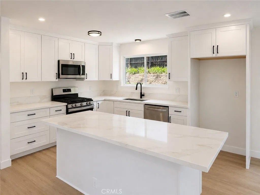 Photo of 1107 Patricia Ln, Paso Robles, CA 93446 (MLS # NS26111989)