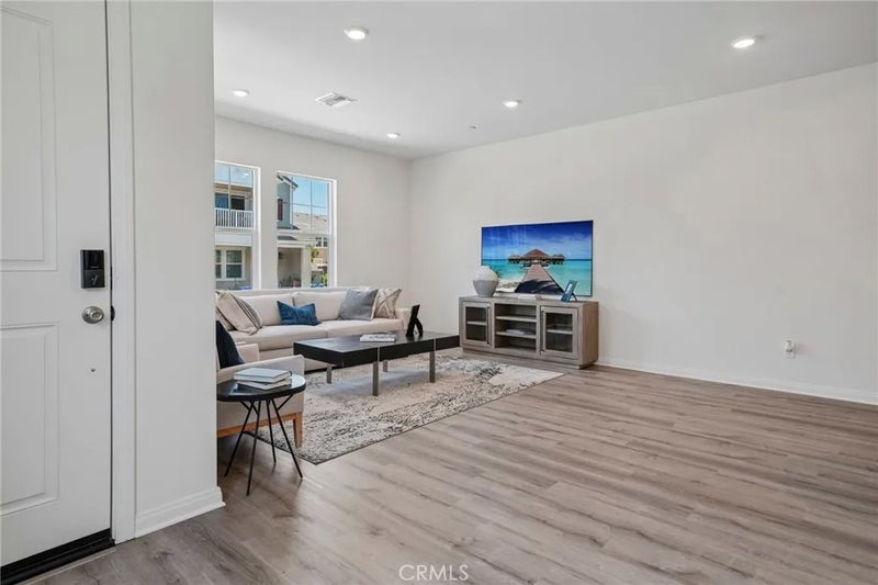 4273 S Hermosa Paseo