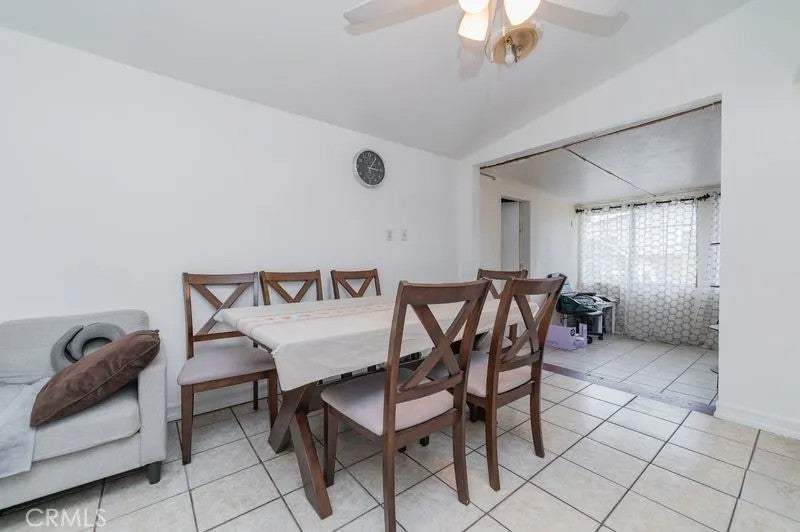 443 N Begonia