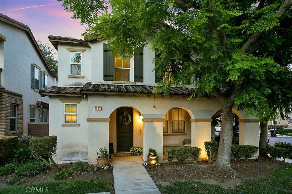 8202 Garden Gate