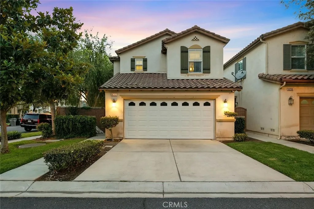 8202 Garden Gate
