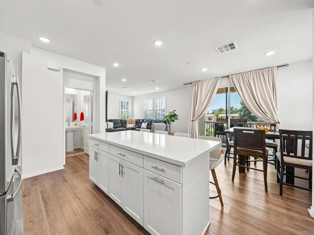 2328 Columba