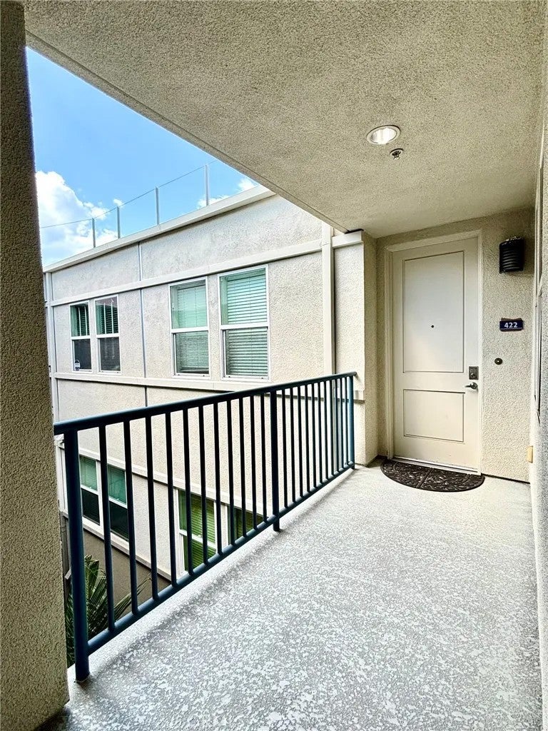 300 E 4th Street 422