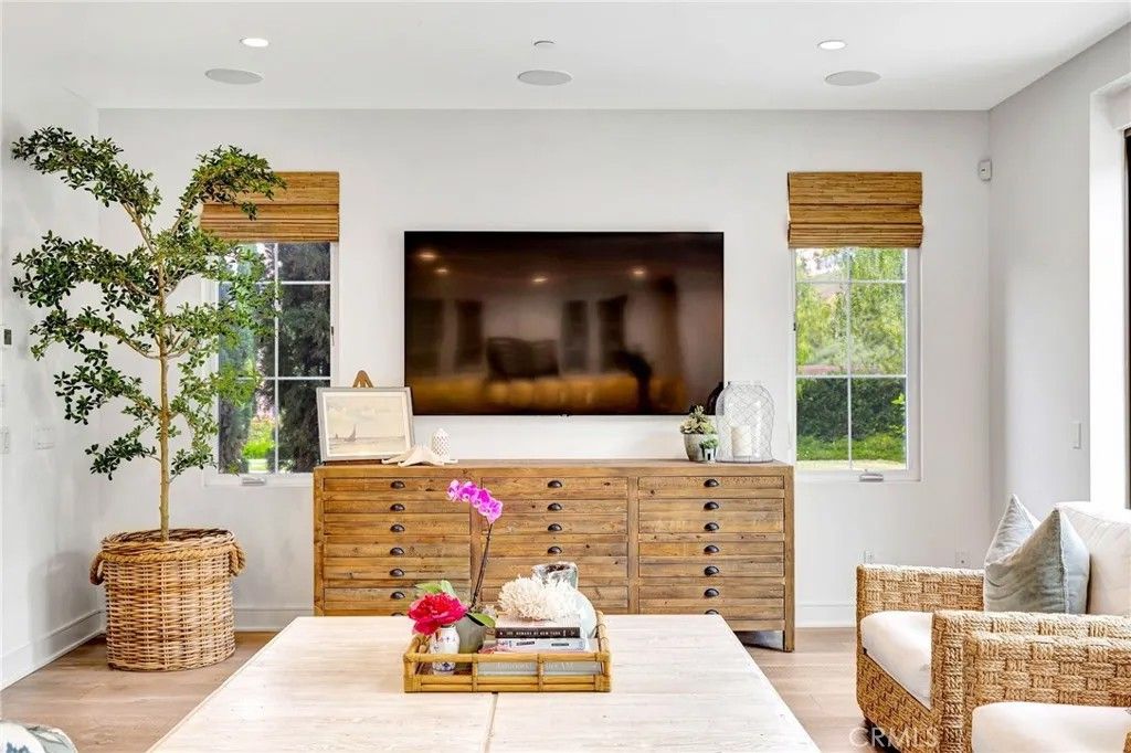 Photo of 100 Della, Irvine, CA 92602 (MLS # OC26076631)