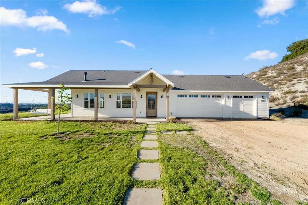 41950 Calle La Escondida