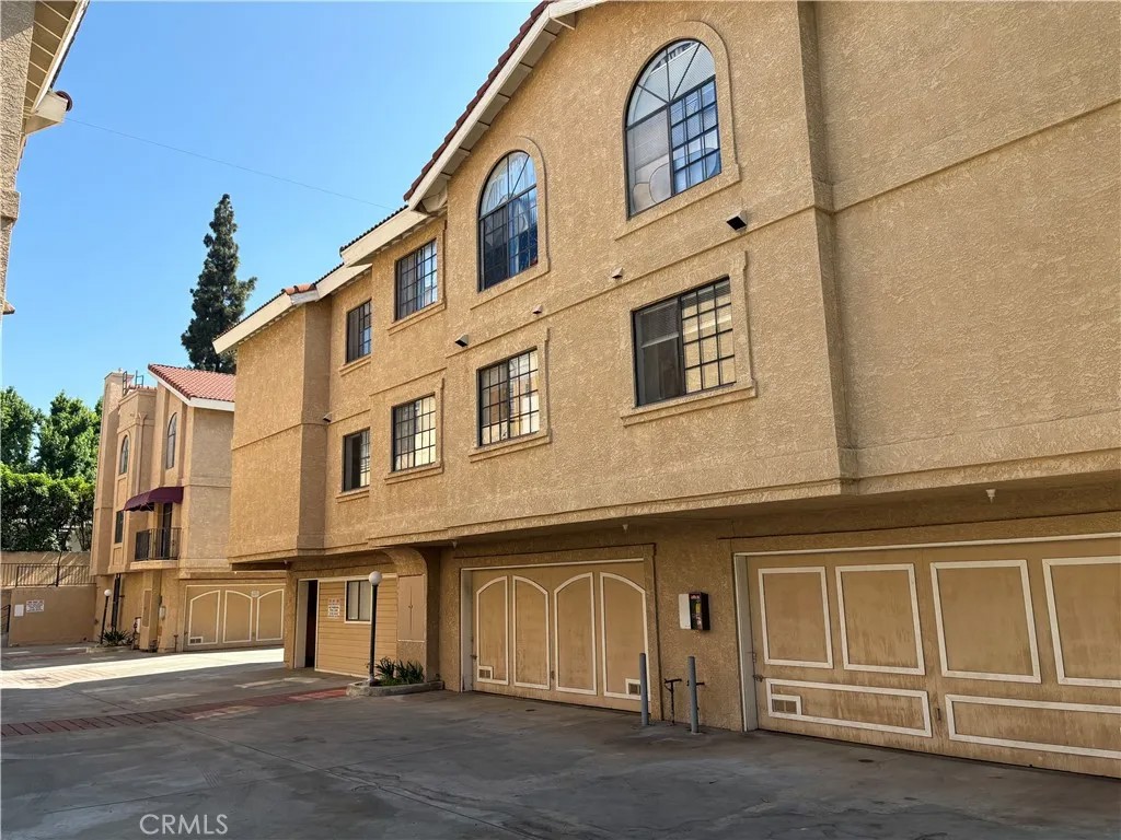 1017 Golden West Avenue
