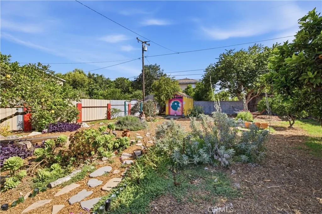 3227 Palm Ave.