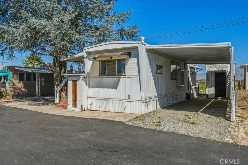 Photo of 2150 S San Jacinto Ave #19, San Jacinto, CA 92583 (MLS # WS26071284)