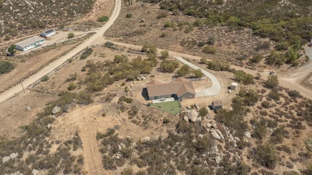 48859 Pinto Court