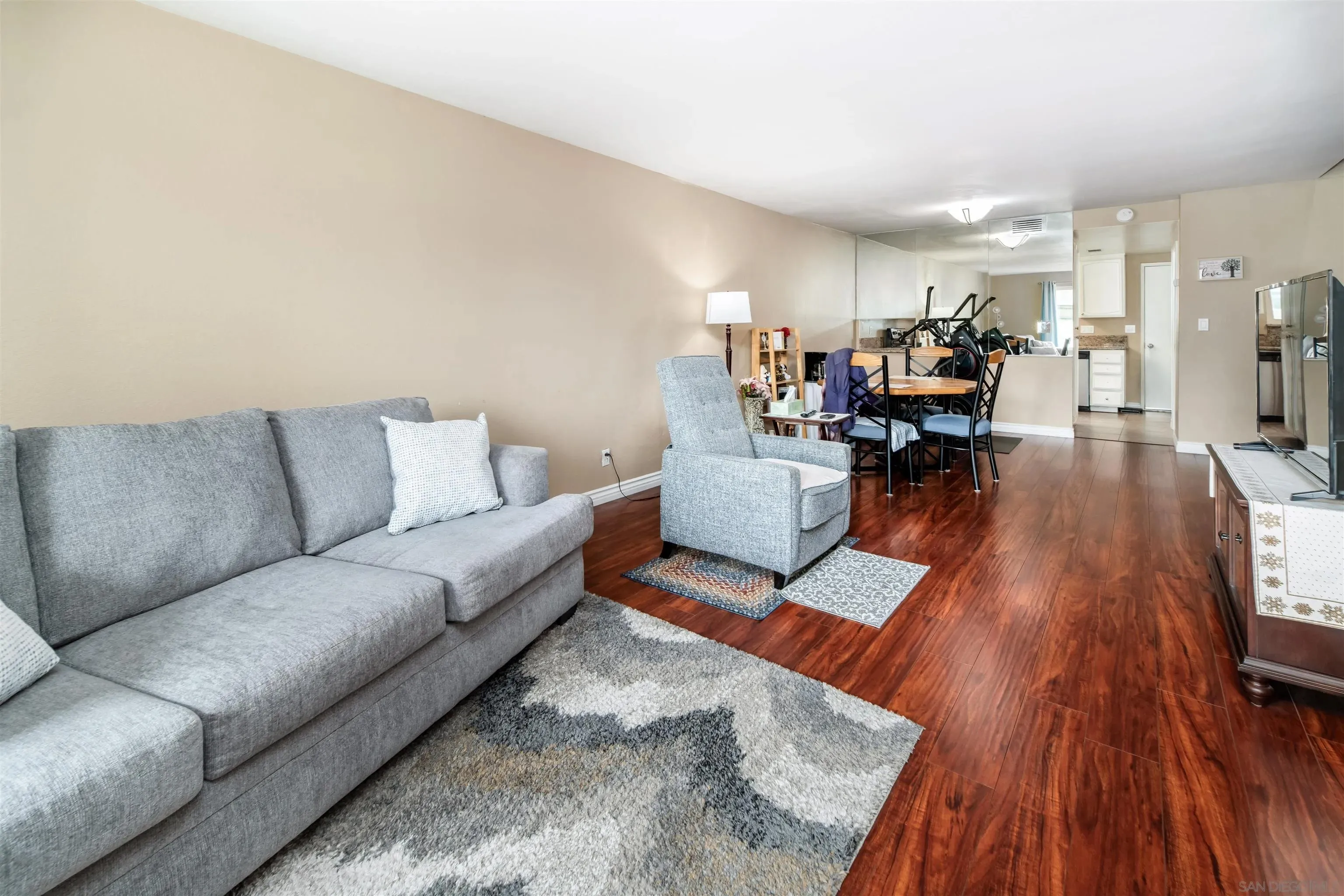 El Cajon, California 92021, United States, 2 Bedrooms Bedrooms, ,3 BathroomsBathrooms,Residential,Active,129055