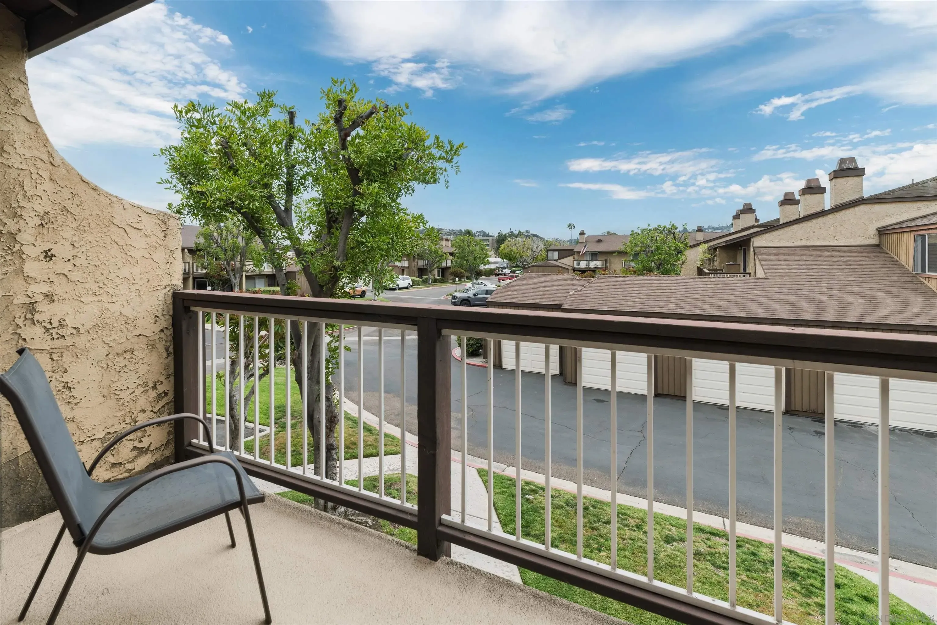 El Cajon, California 92021, United States, 2 Bedrooms Bedrooms, ,3 BathroomsBathrooms,Residential,Active,129055