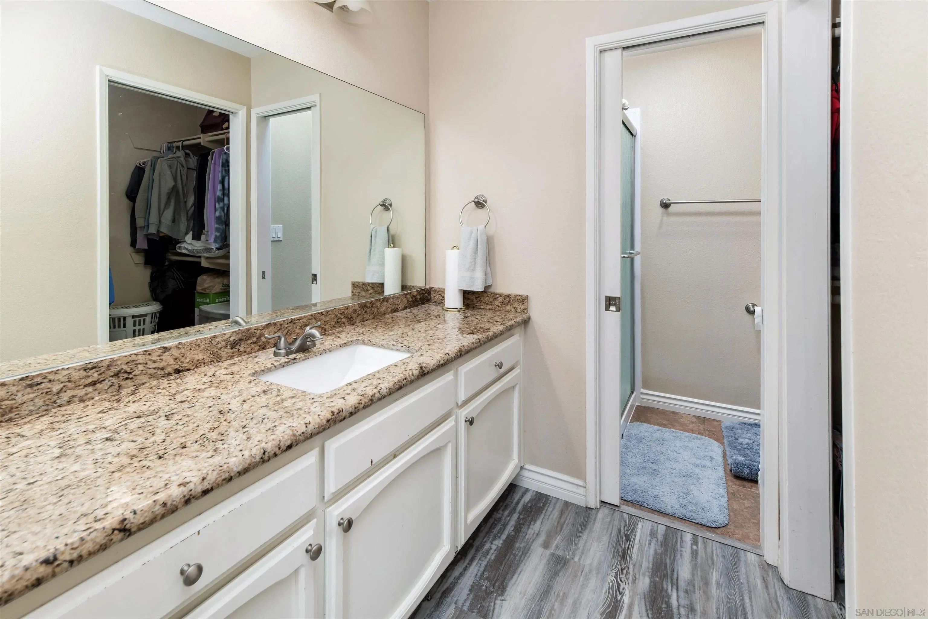 El Cajon, California 92021, United States, 2 Bedrooms Bedrooms, ,3 BathroomsBathrooms,Residential,Active,129055