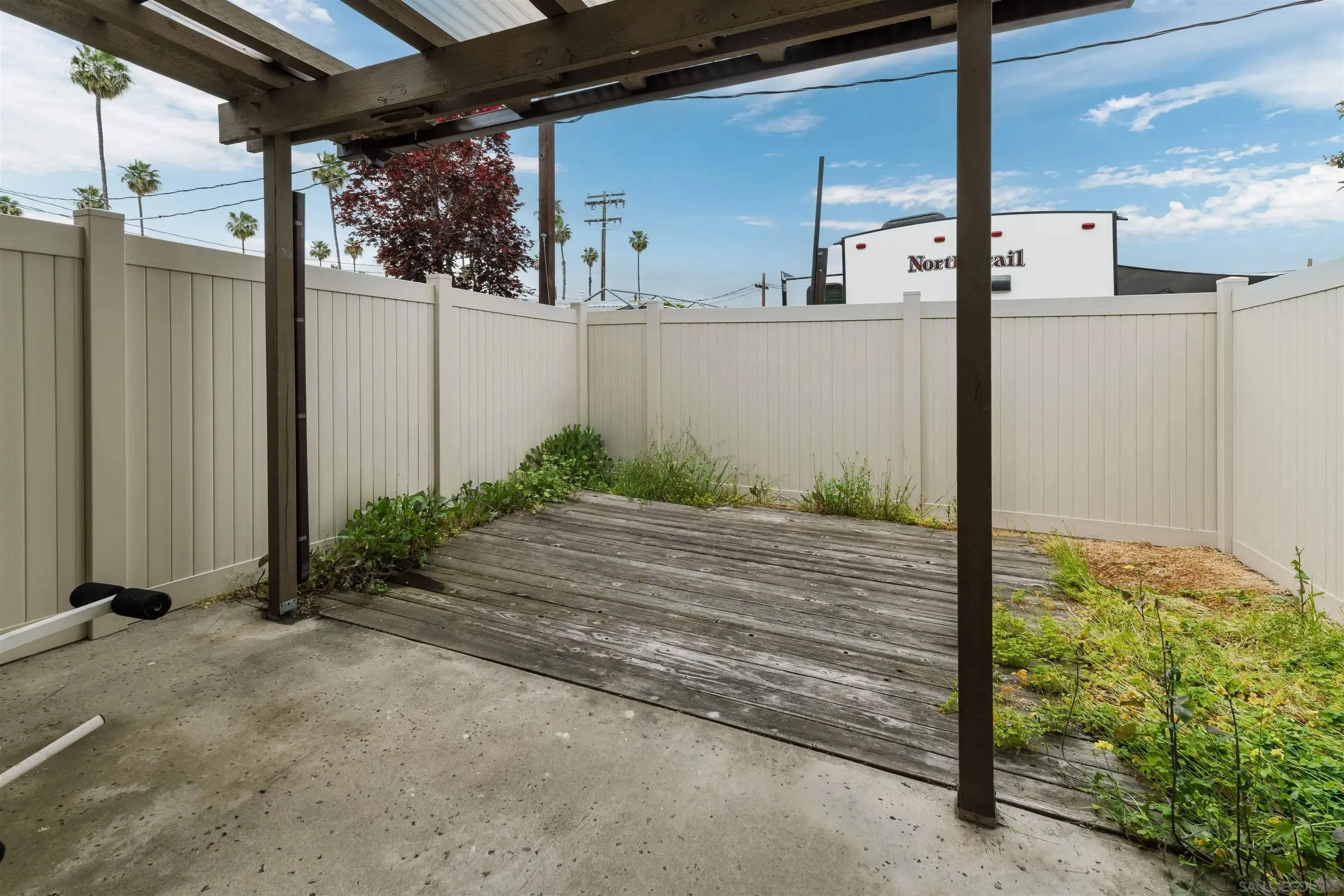 El Cajon, California 92021, United States, 2 Bedrooms Bedrooms, ,3 BathroomsBathrooms,Residential,Active,129055