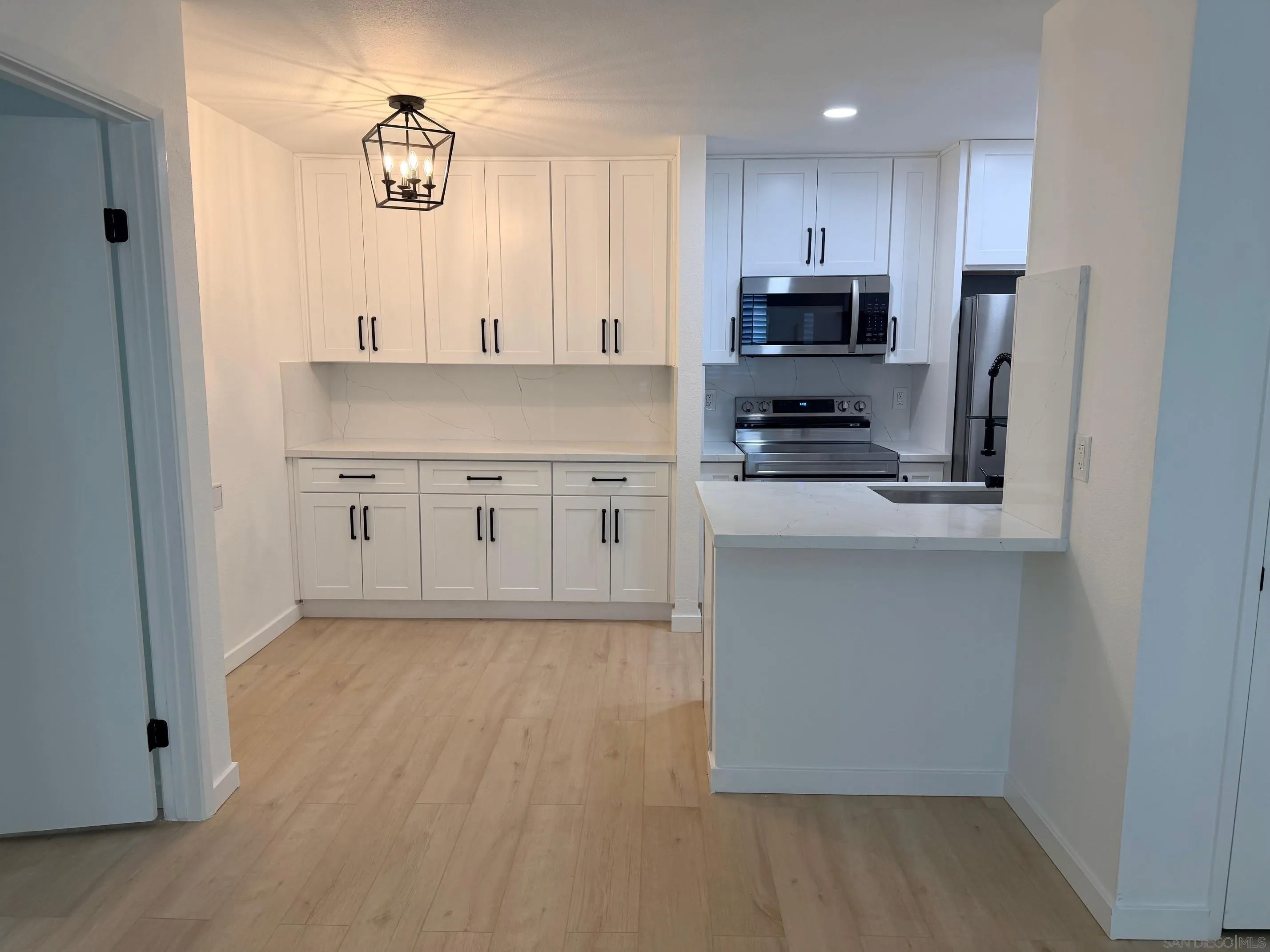 6658 University Ave.