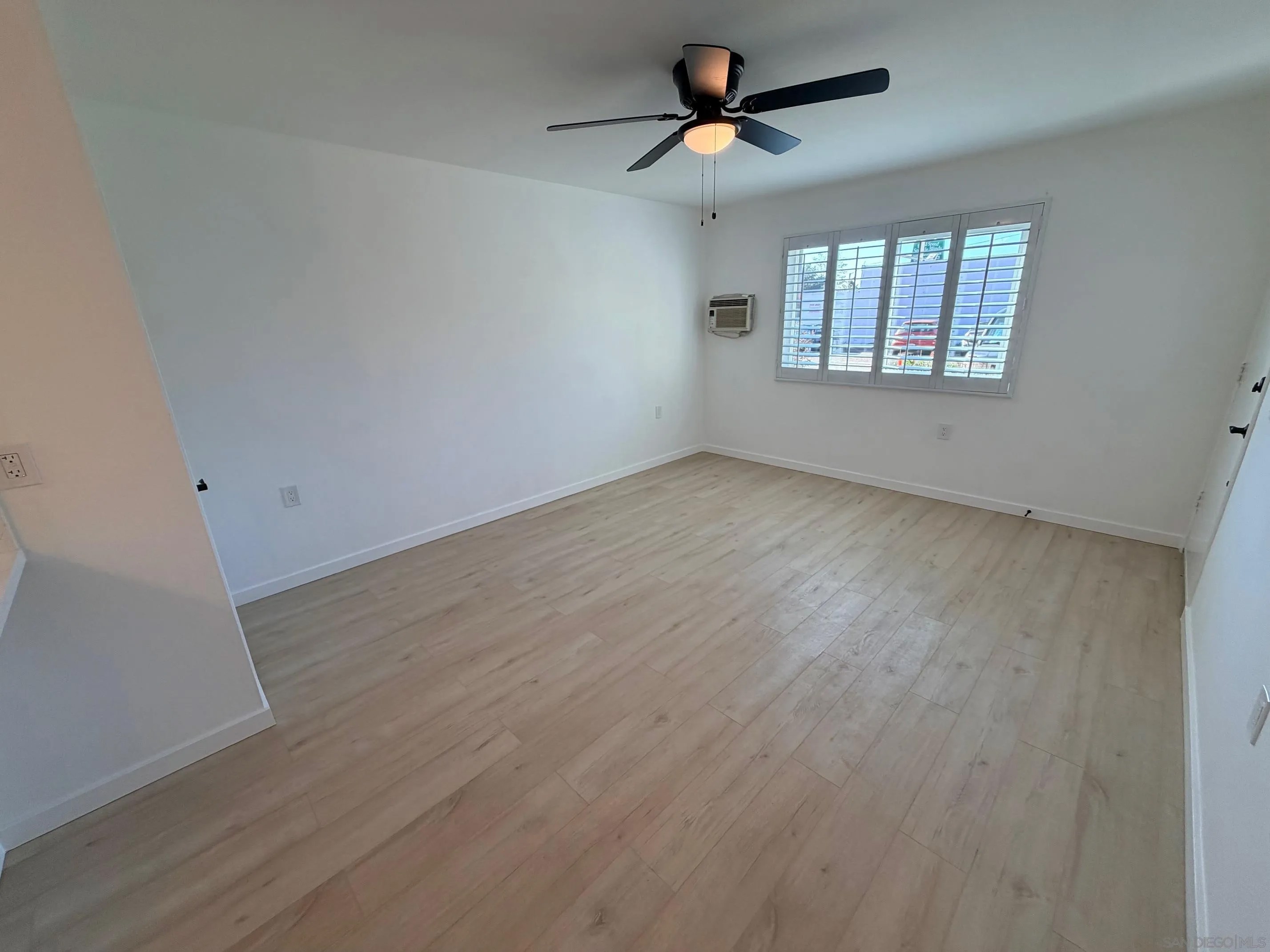 6658 University Ave.