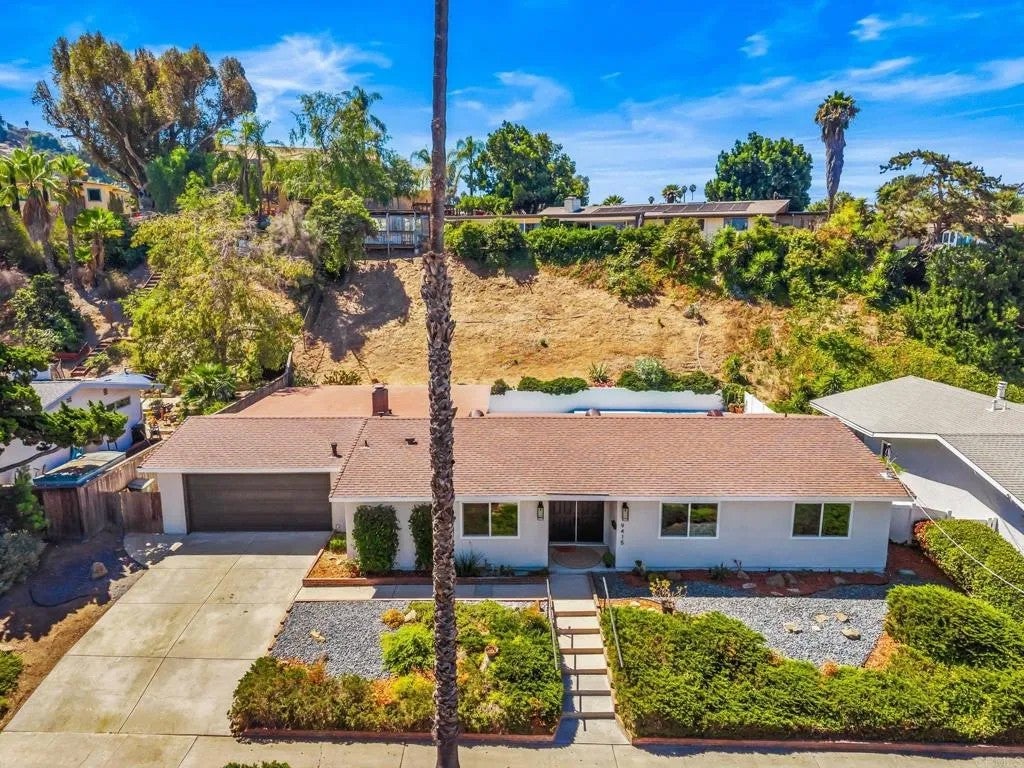 9415 La Suvida Drive