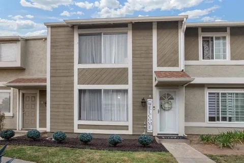 MLS: PTP2606140