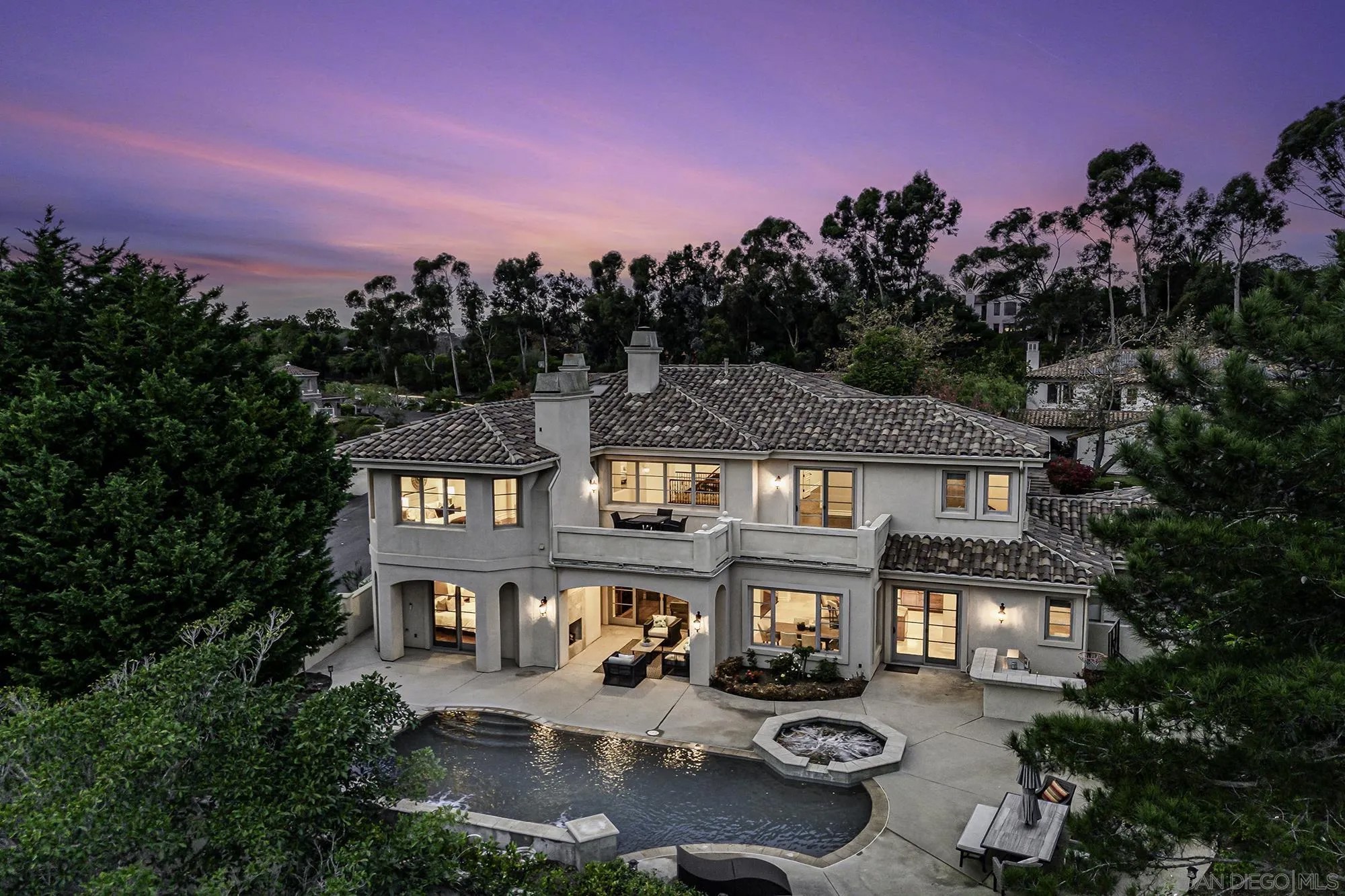 5259 Meadows Del Mar