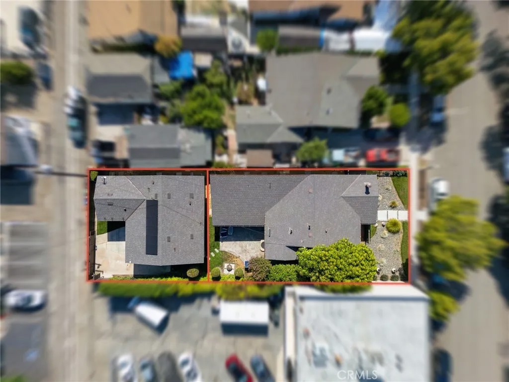 422 W Amerige Avenue