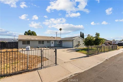 Photo of 1418 Agnew ST, Simi Valley, CA 93065 (MLS # SR26152699)